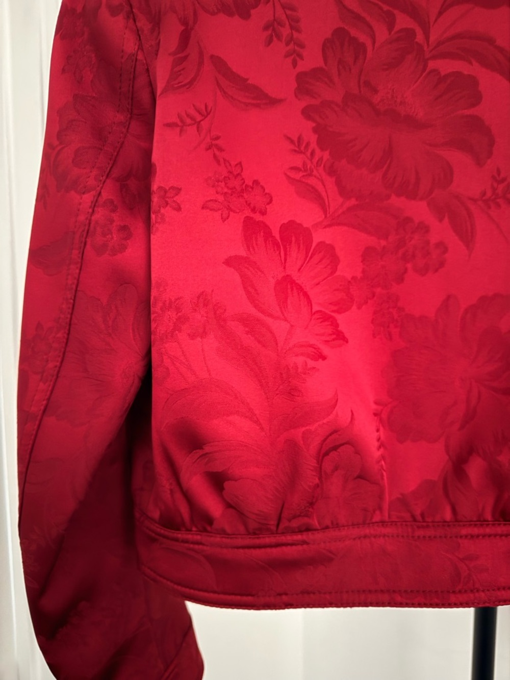 Zara Red Floral Waist Length Jacket with Gold Buttons - Picture 3 of 6